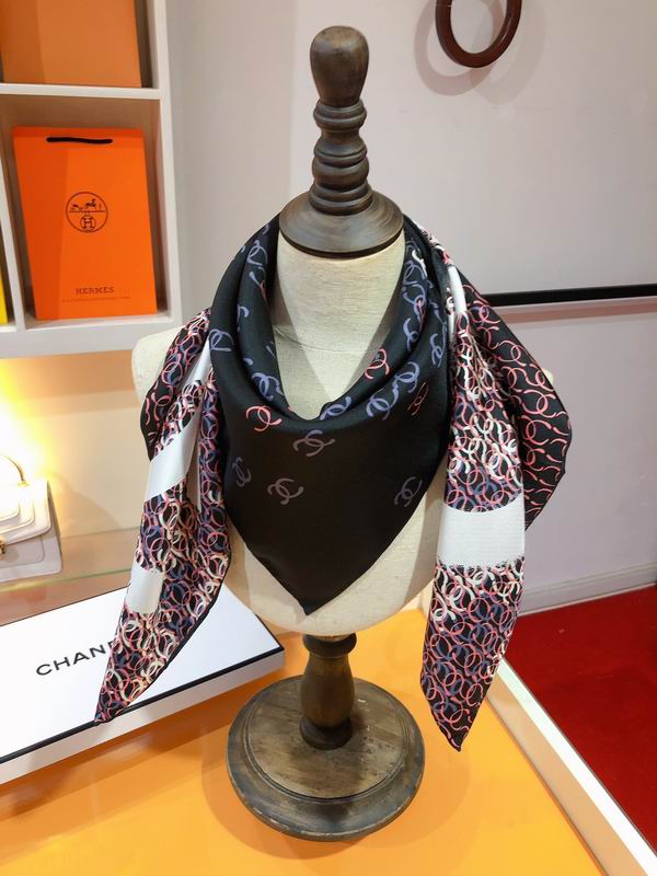 Chanel silk scarf 90X90cm E16 (26)